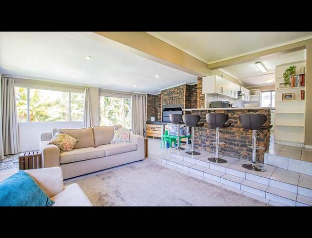 4 BEDROOM HOUSE FOR SALE IN NORTHERN PAARL